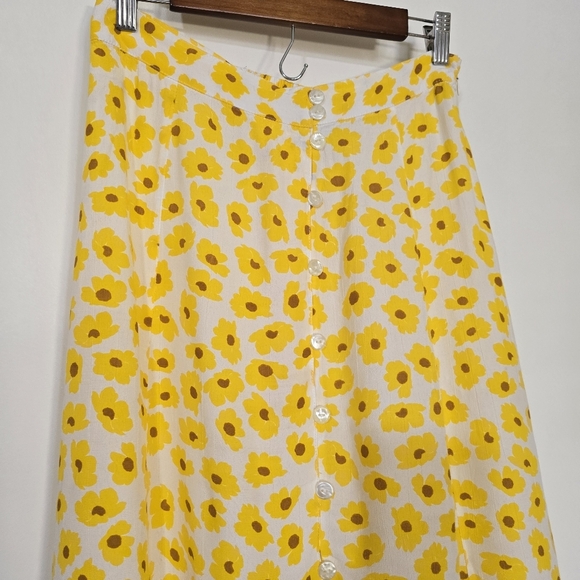 Faithfull The Brand Yellow Floral A-Line Midi Skirt S Button Front Pleated - Picture 6 of 9